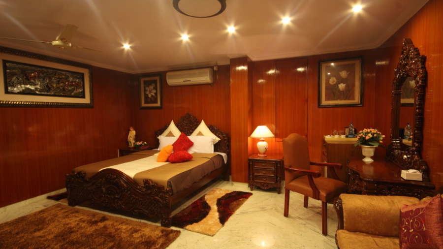 Hotel Pigeon International Bangalore Buitenkant foto